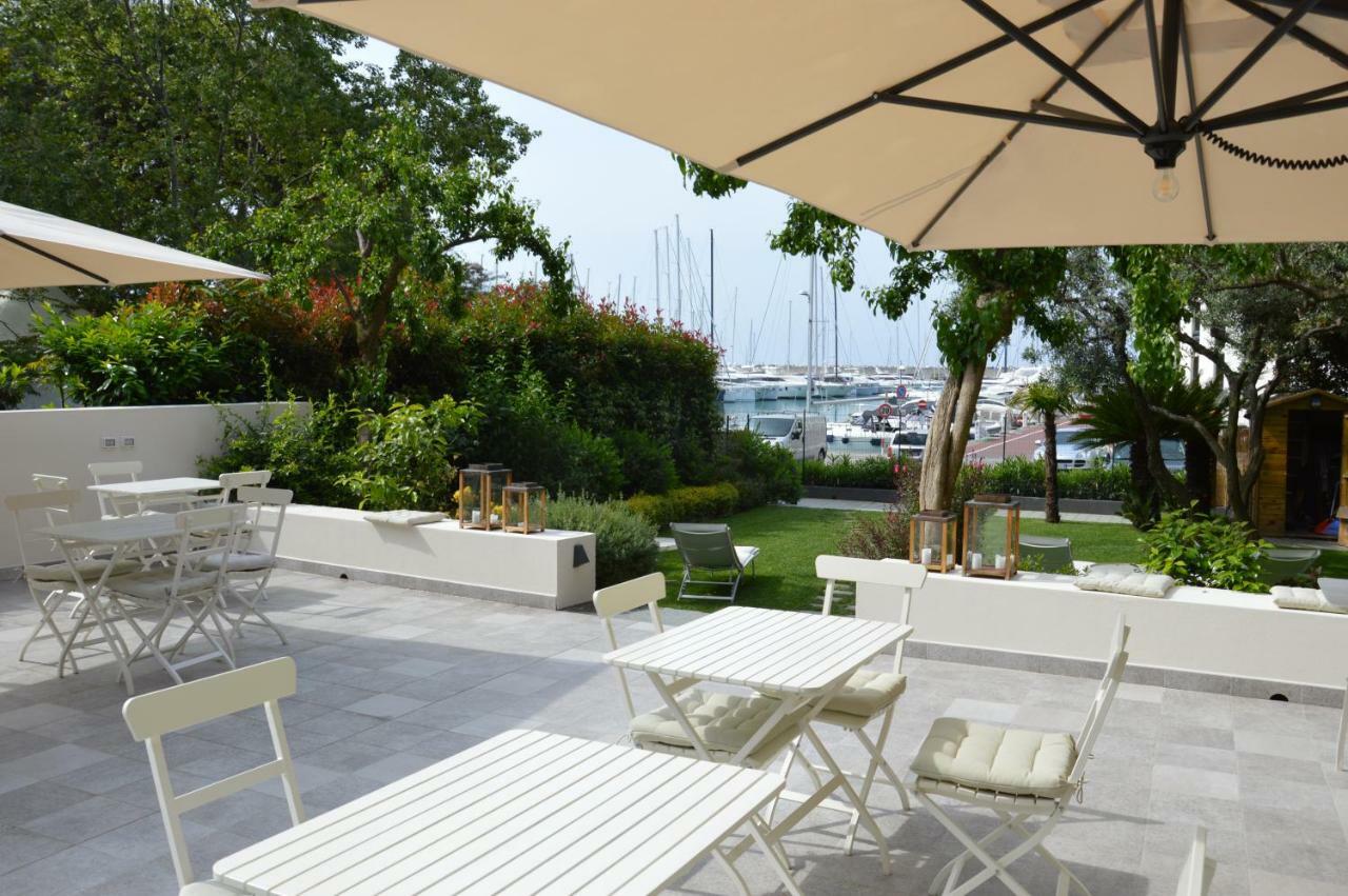 Blu Hotel Lavagna Εξωτερικό φωτογραφία